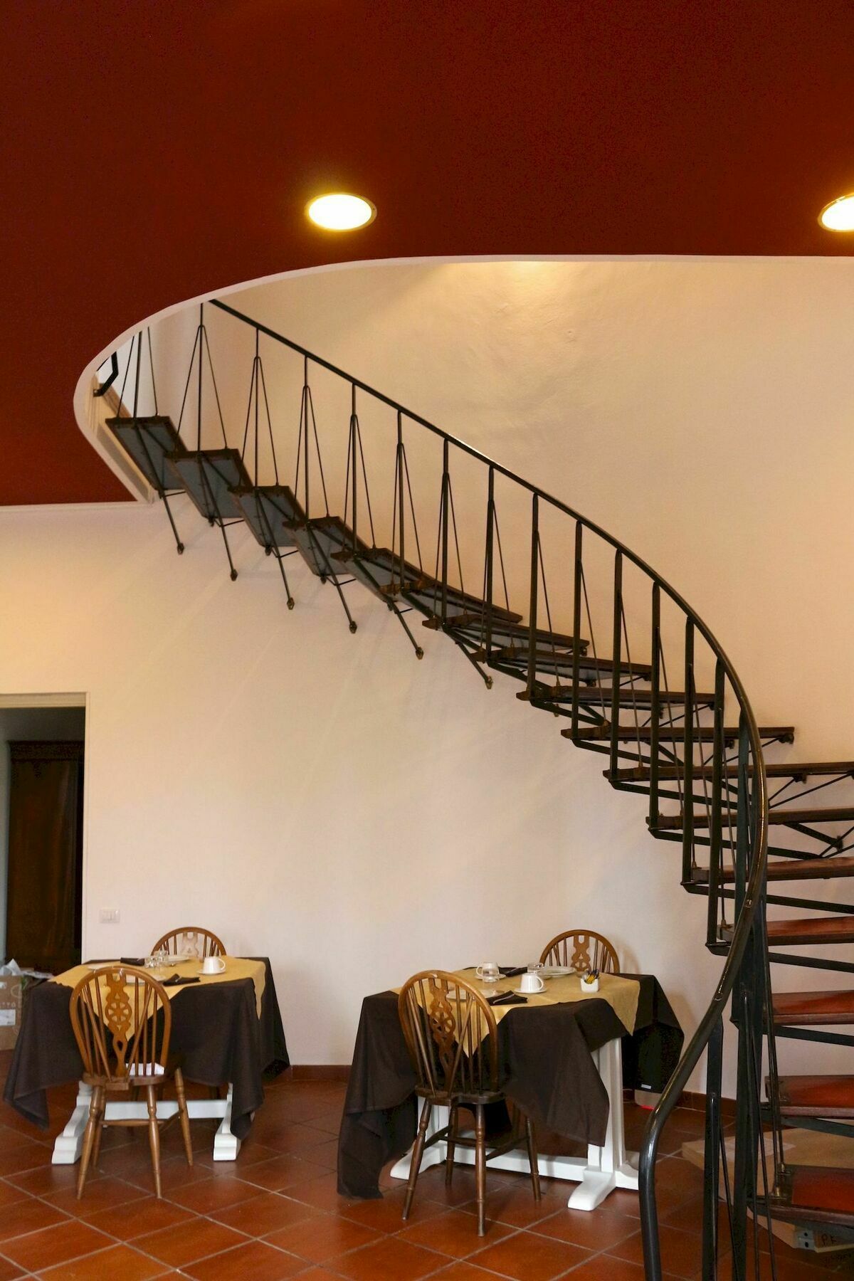 Ferone 1947 Hotel